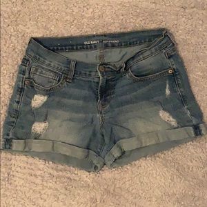 medium wash, old navy boyfriend jean shorts.